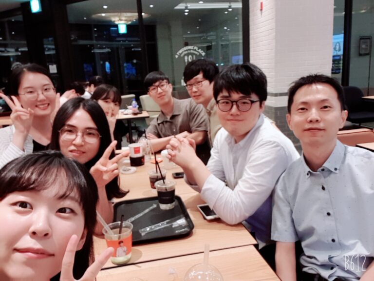 Read more about the article Farewell and welcome dinner