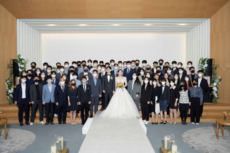 Read more about the article Congrats on Eunji’s wedding